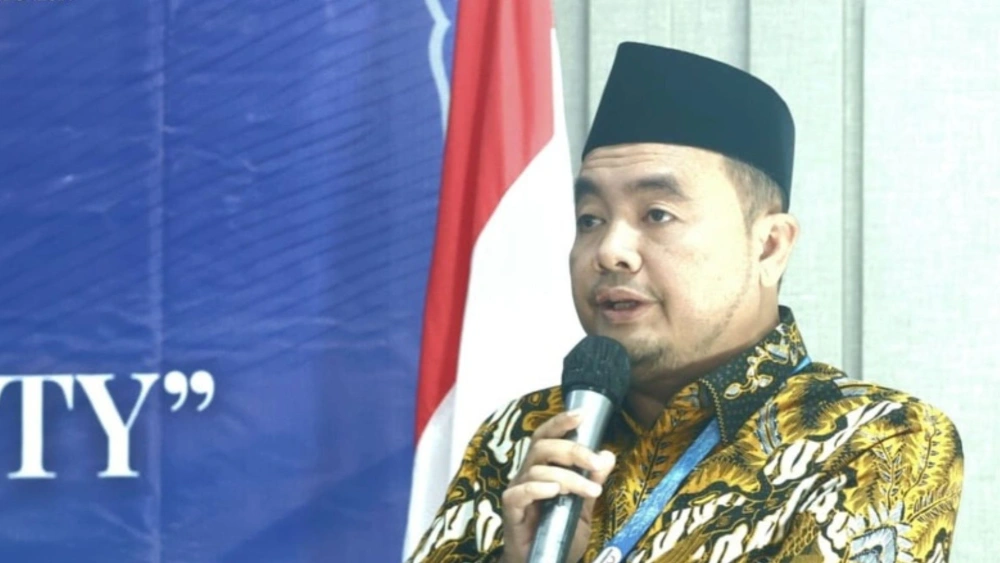 Ketua KPU Mochammad Afifuddin, disanksi SKPP karena kasus jet pribadi. (Instagram kpu_ri) (3)